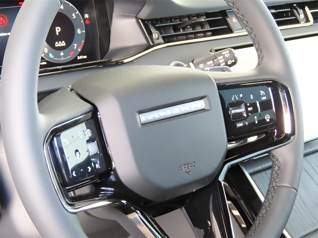 2026 Land Rover Range Rover Evoque Dynamic SE photo 13
