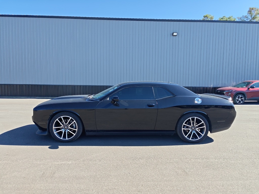 2023 Dodge Challenger R/T photo 4