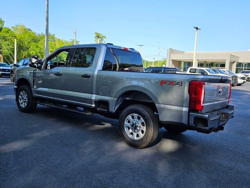 2024 Ford F-250 XLT photo 9