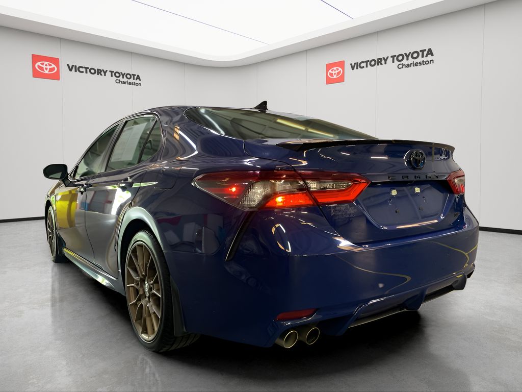 2023 Toyota Camry Hybrid SE photo 3