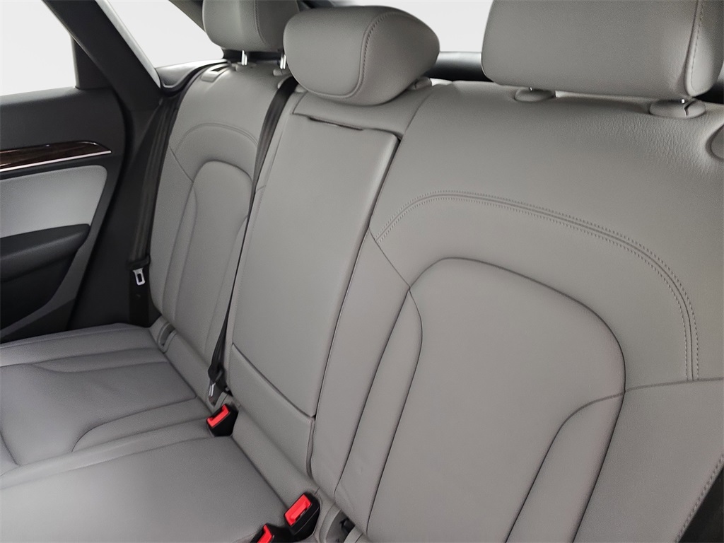 2017 Audi Q3 Prestige photo 11