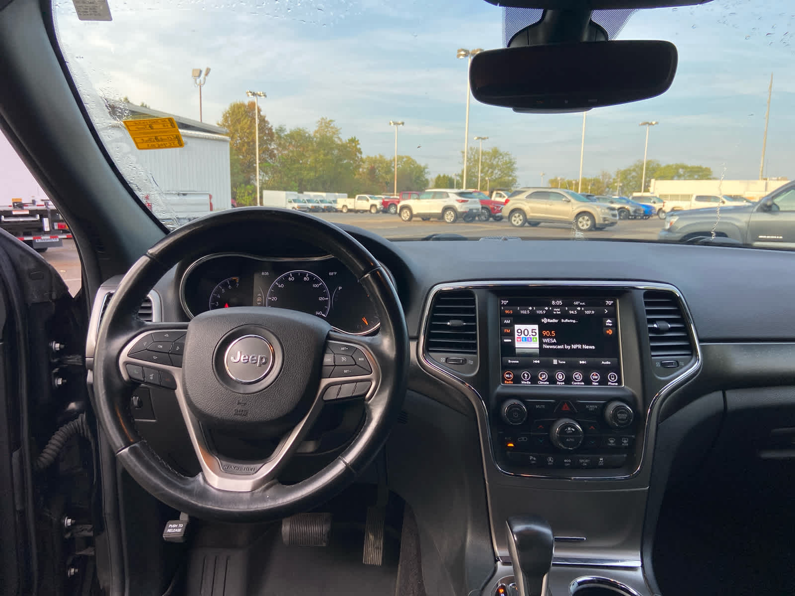 2018 Jeep Grand Cherokee Laredo E photo 11