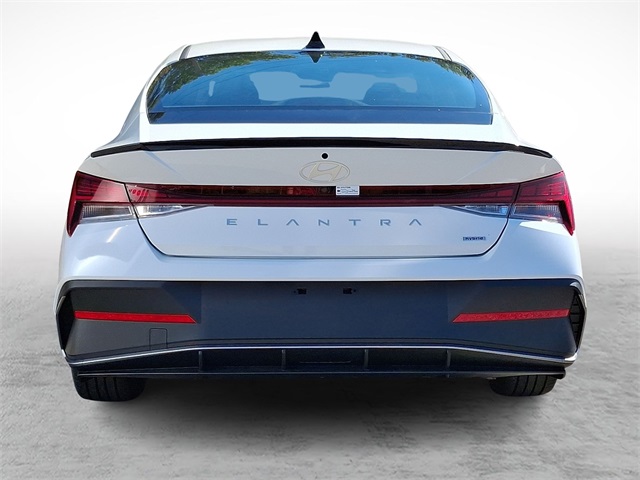 2025 Hyundai Elantra Hybrid SEL Sport photo 4