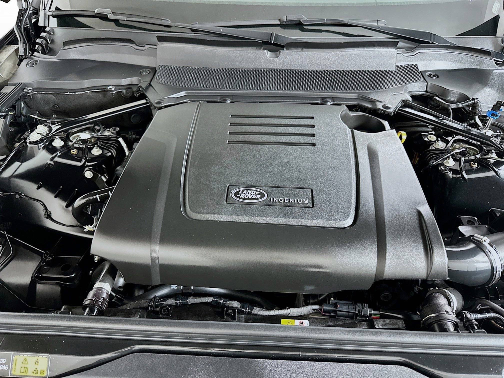 2024 Land Rover Discovery SE photo 28
