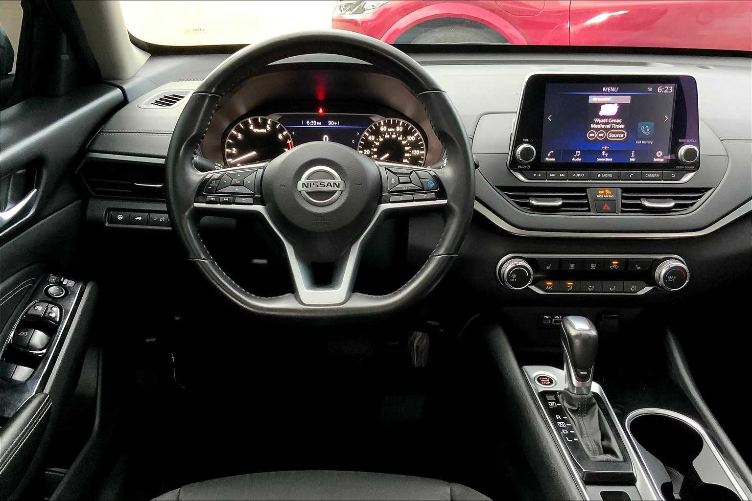 2021 Nissan Altima 2.5 SV photo 5