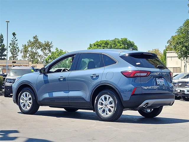 2025 Ford Escape Active photo 2