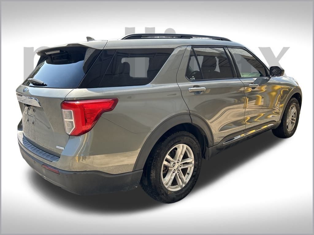 2020 Ford Explorer XLT photo 2
