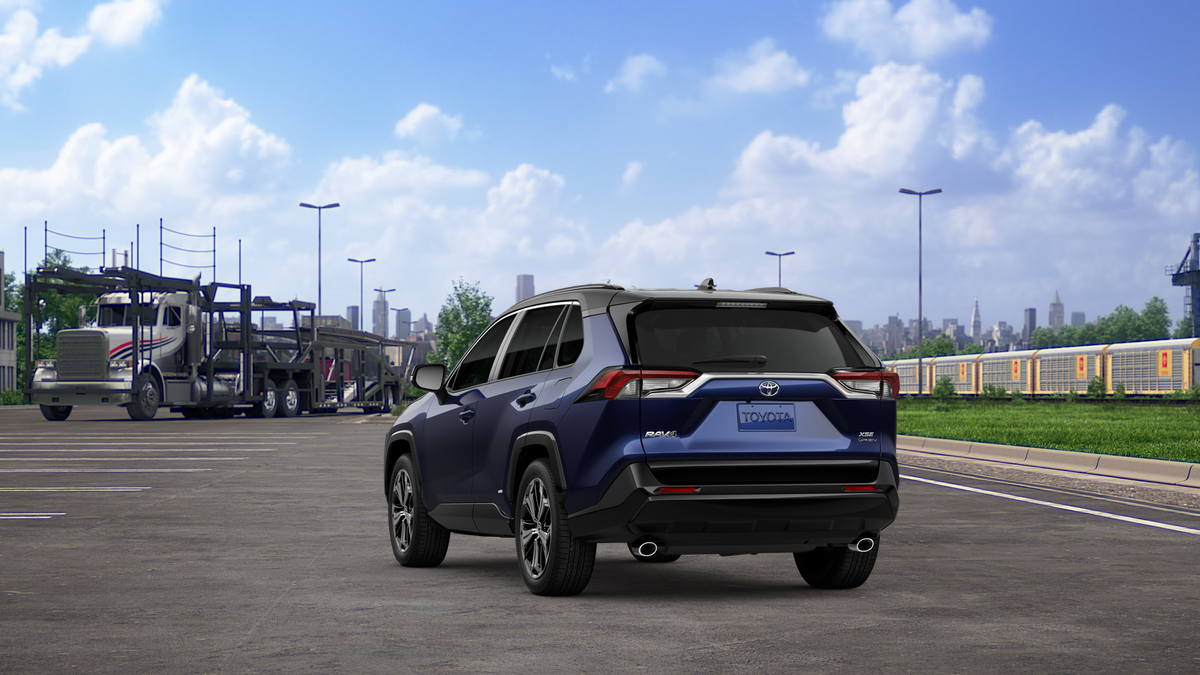 2025 Toyota RAV4 Hybrid XSE photo 4