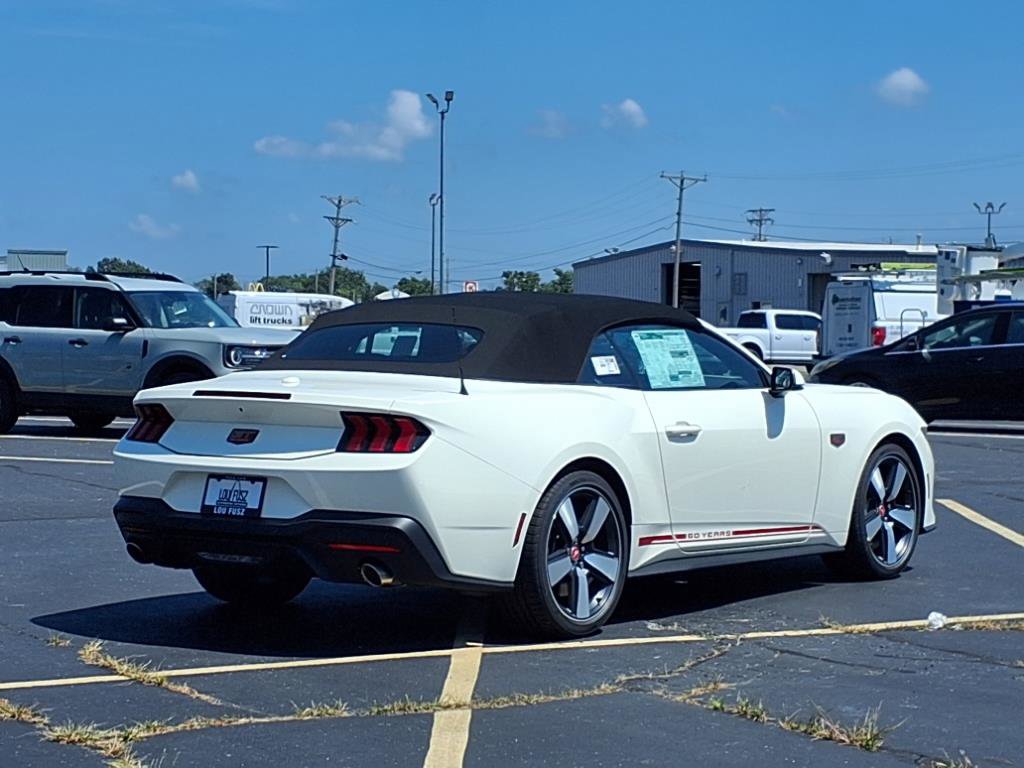 2025 Ford Mustang GT Premium Convertible photo 3