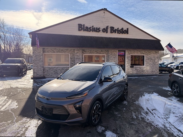 2023 Chevrolet Bolt EUV Premier's photo