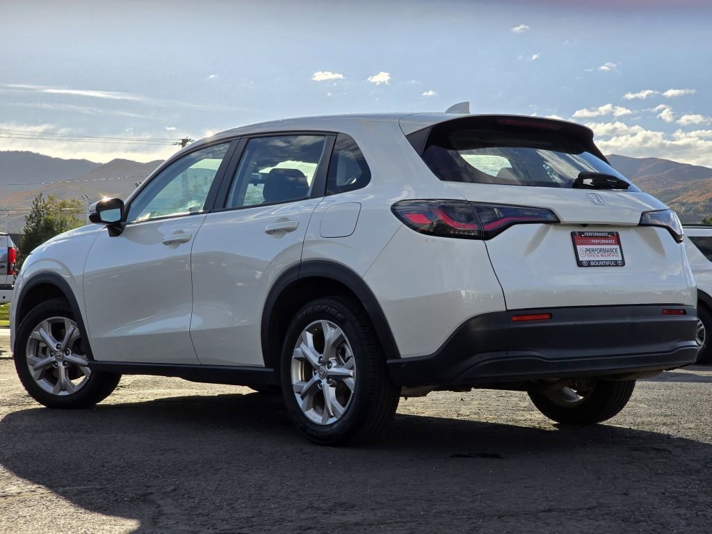 2023 Honda HR-V LX photo 4
