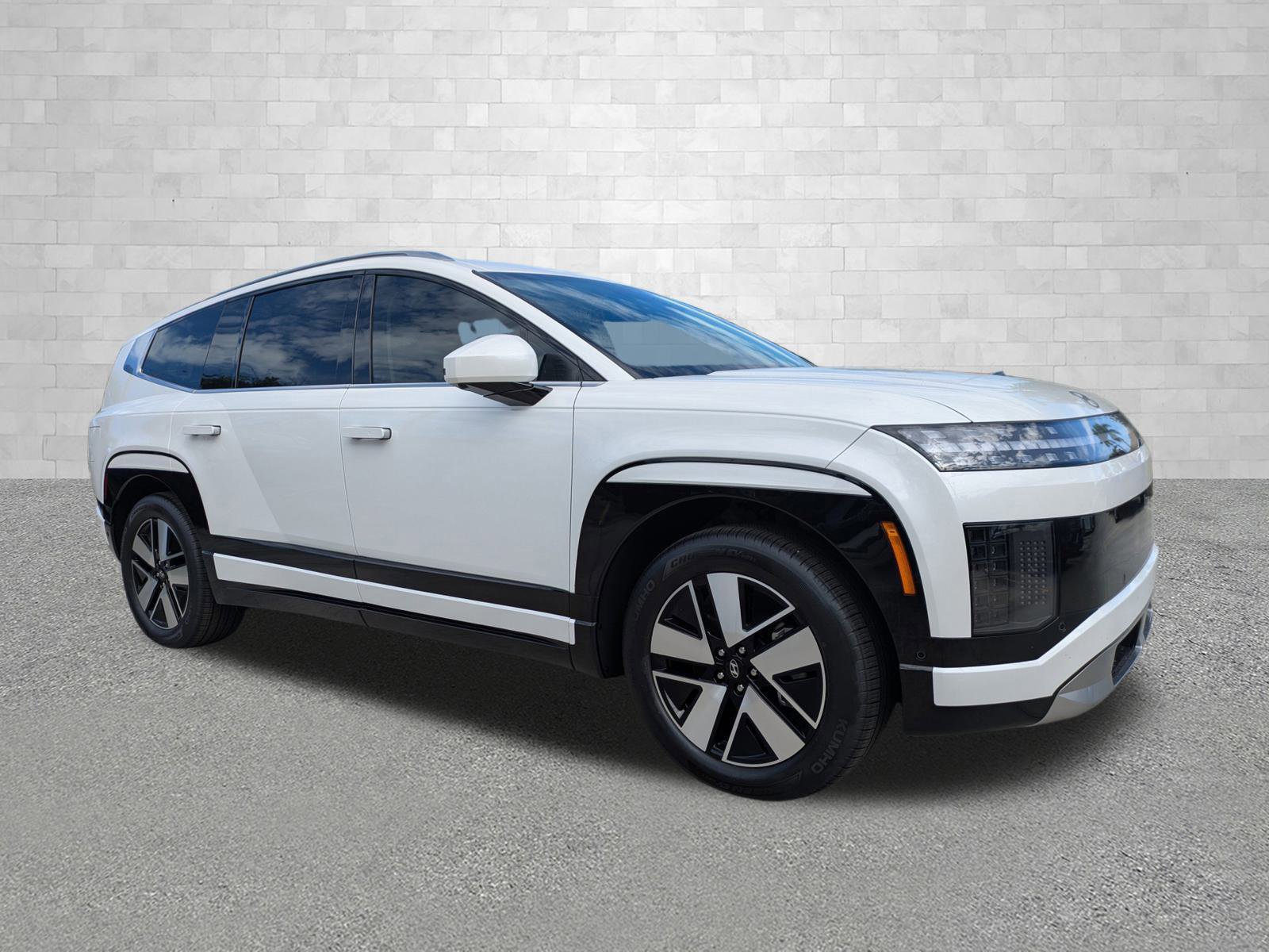 2026 Hyundai IONIQ 9 SEL's photo