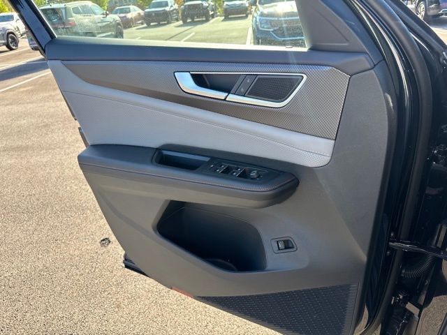 2025 Volkswagen Atlas Peak Edition SE photo 21
