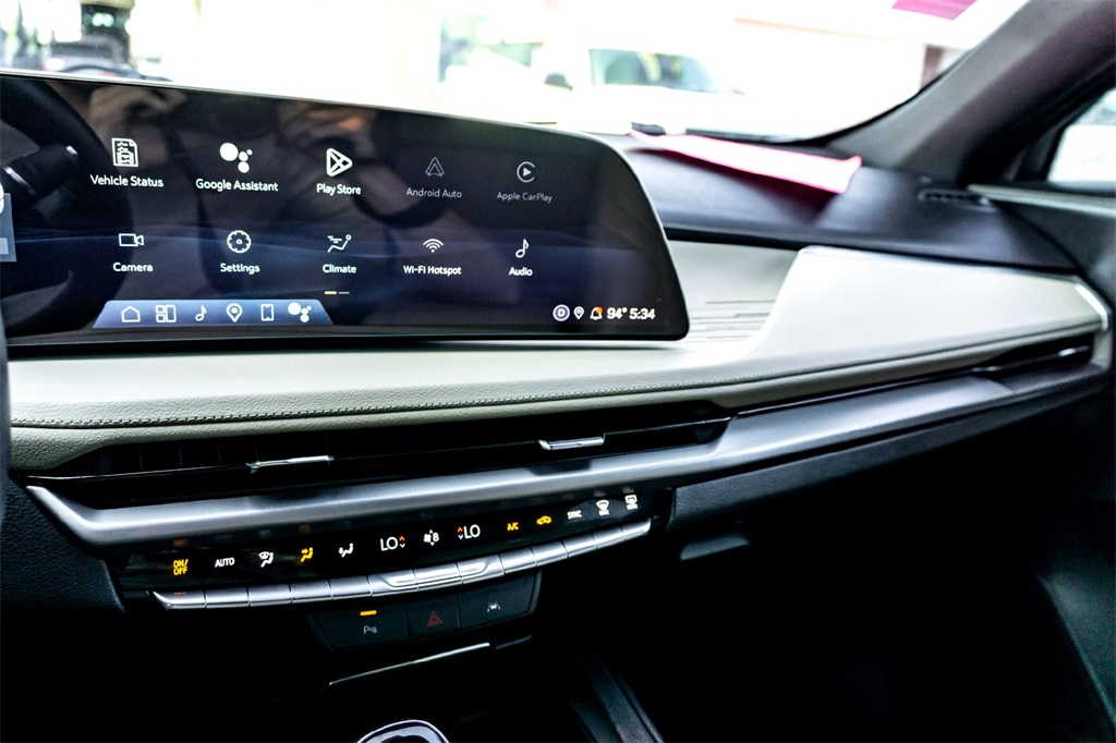 2025 Cadillac XT4 Premium Luxury photo 23