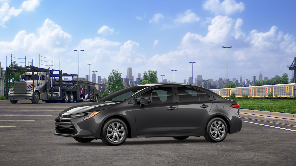 2026 Toyota Corolla LE photo 3