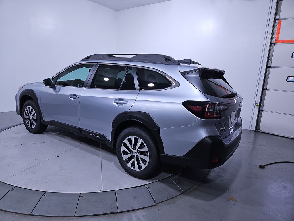 2025 Subaru Outback Premium photo 3