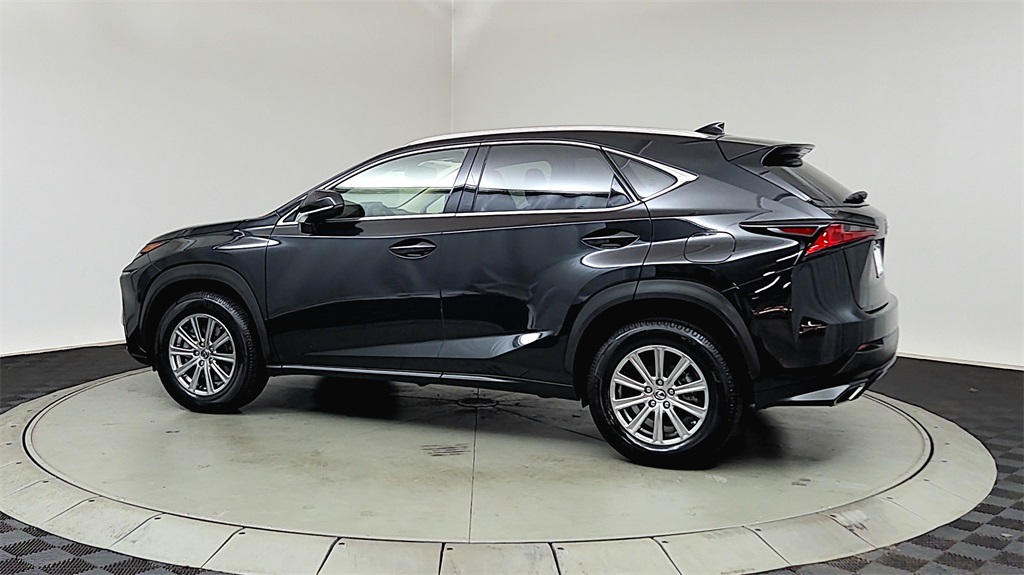2021 Lexus NX 300 photo 11