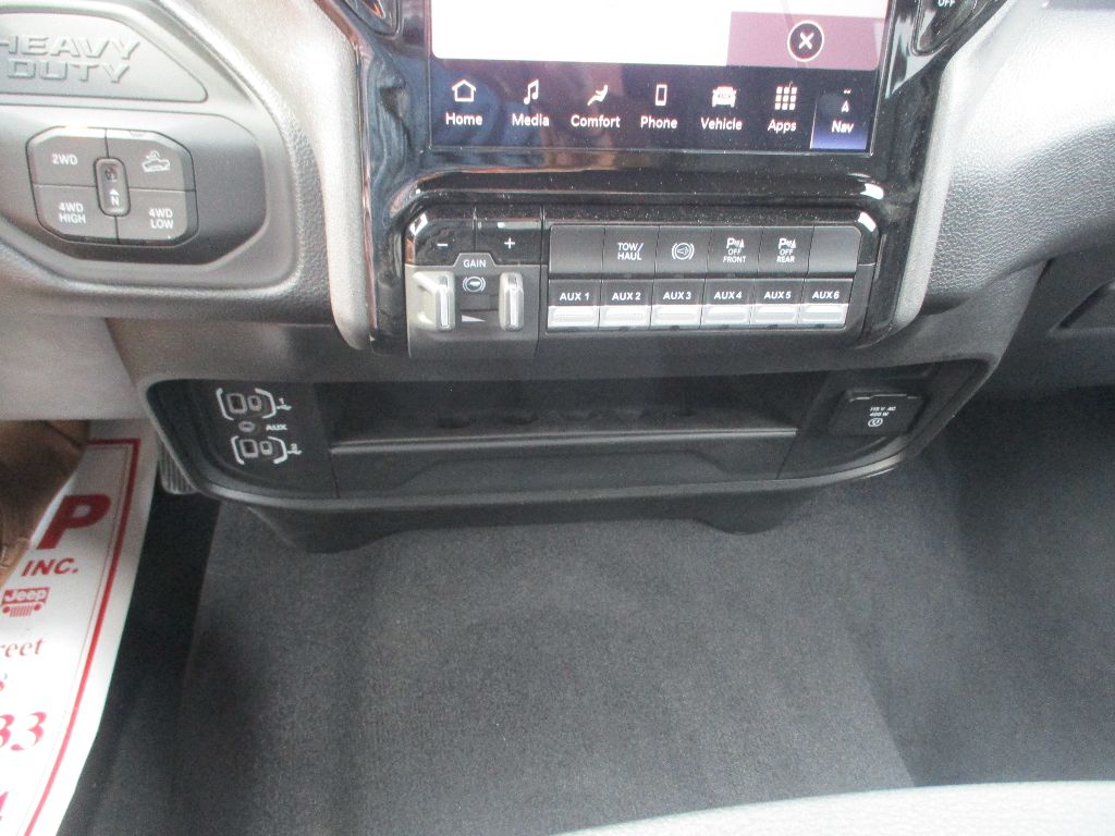 2026 Ram 2500 Tradesman photo 10