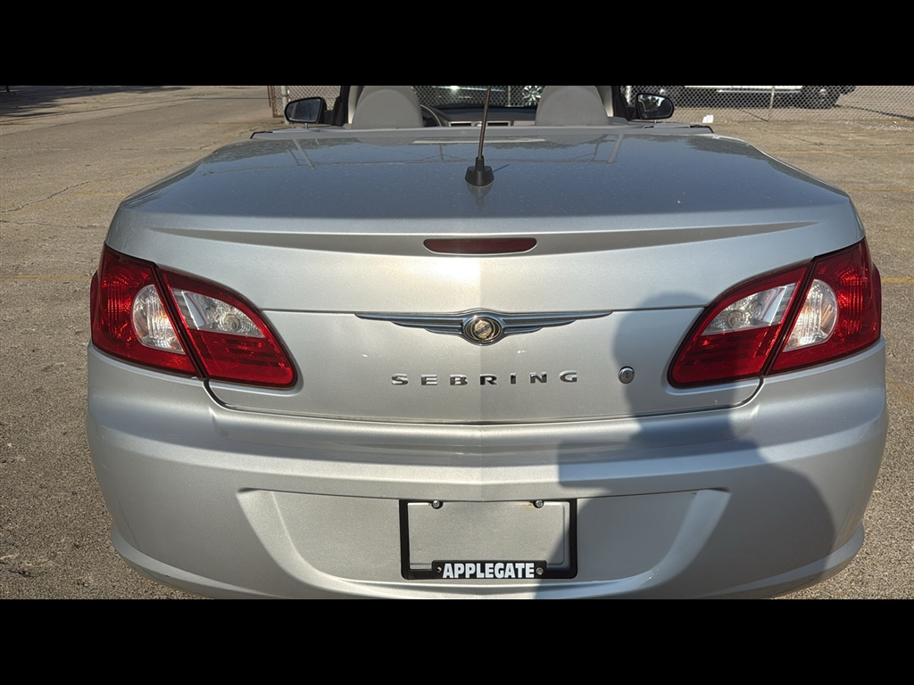 2008 Chrysler Sebring LX photo 23