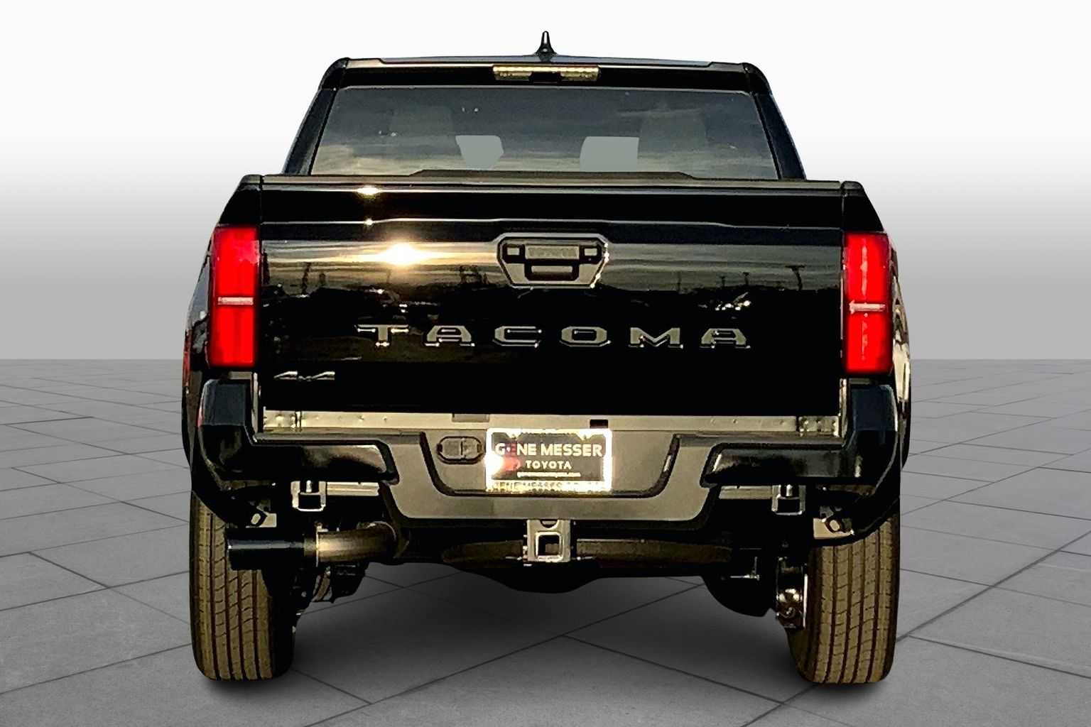 2025 Toyota Tacoma SR5 photo 4