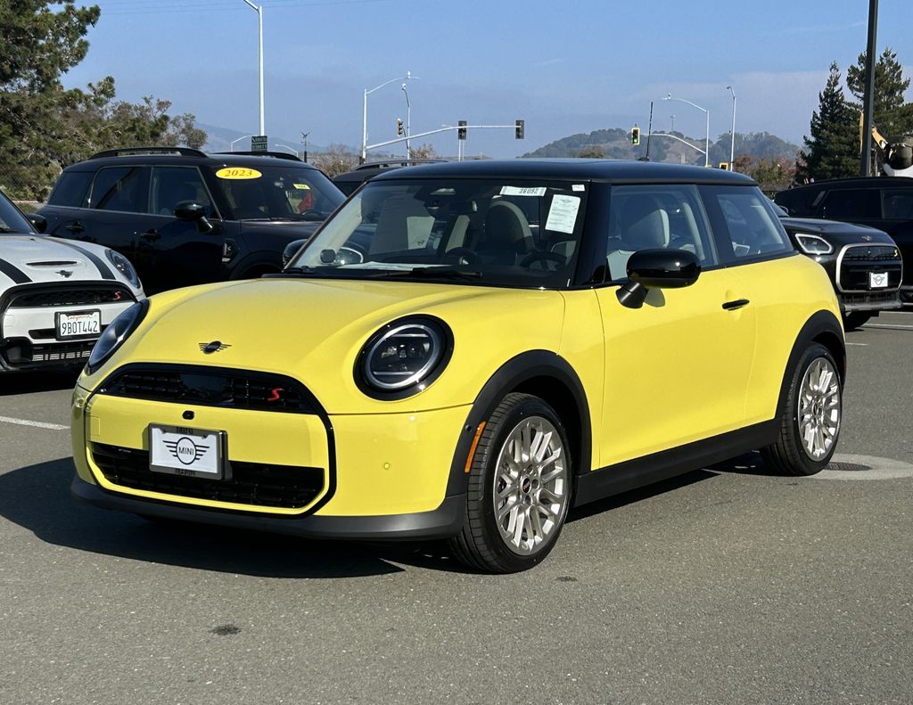 2026 MINI Hardtop 2 Door S's photo