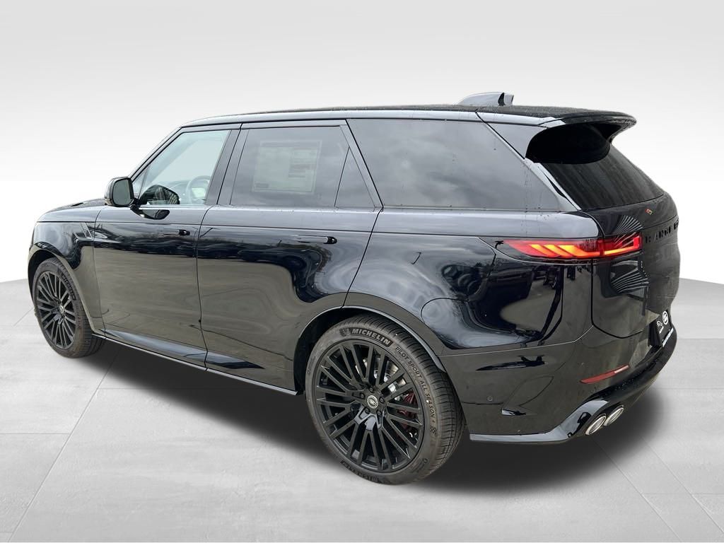 2025 Land Rover Range Rover Sport photo 3