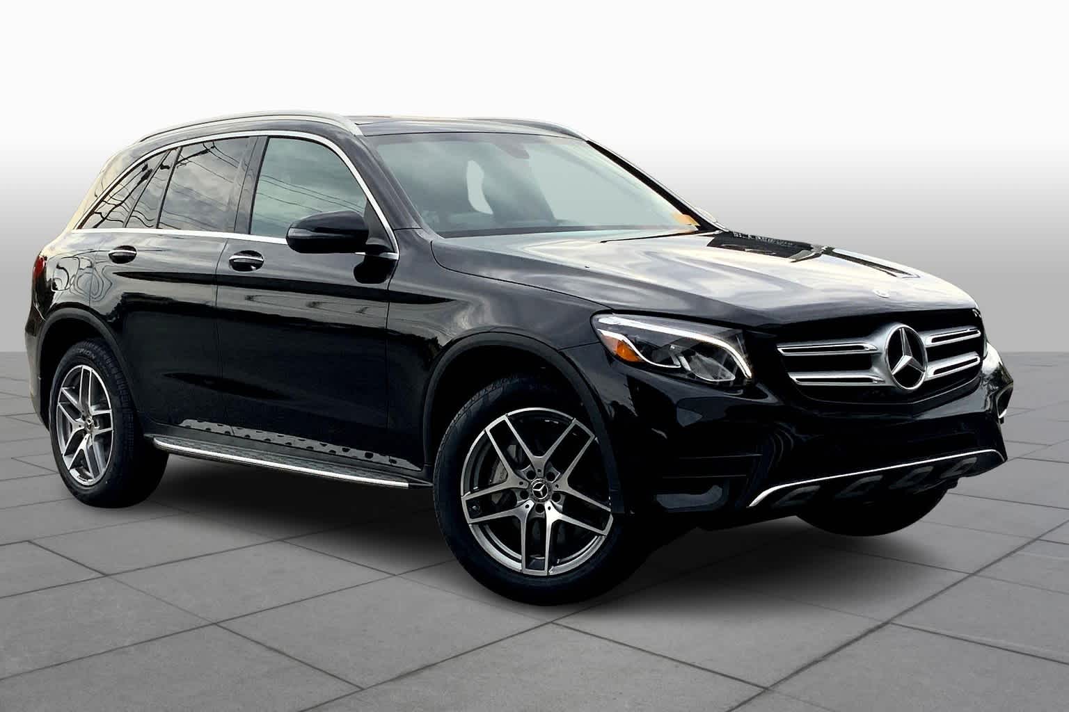 2019 Mercedes Benz GLC 300 4MATIC photo 2