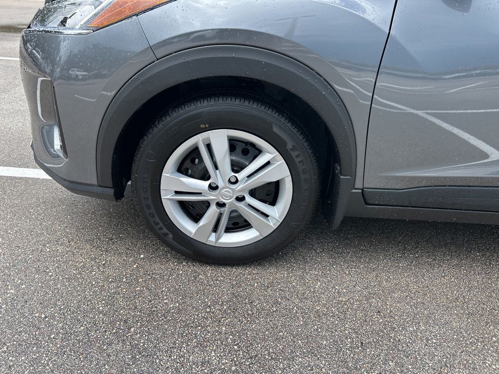 2025 Nissan Kicks Play S photo 37