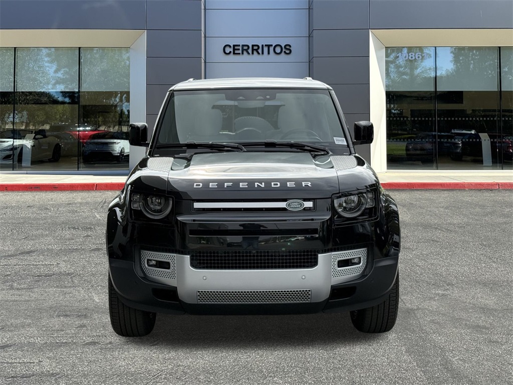 2025 Land Rover Defender 130 S photo 2