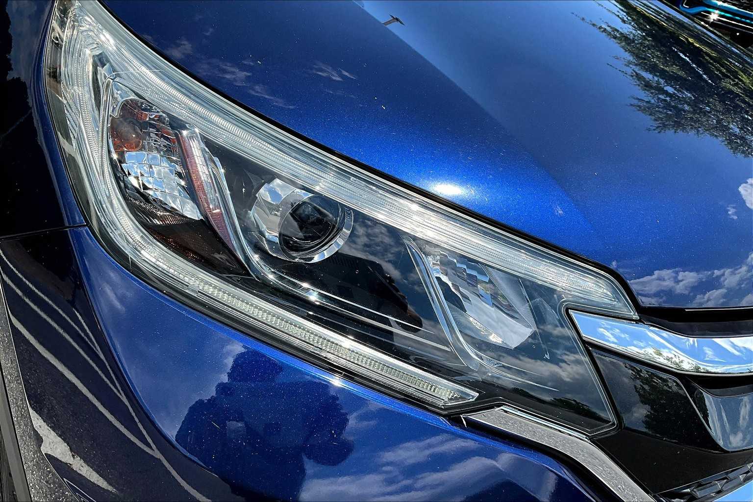 2015 Honda CR-V Touring photo 26