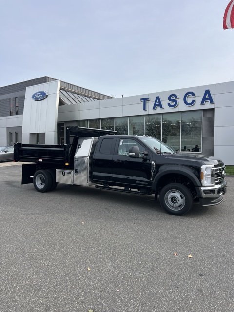 2026 Ford F-550 Super Duty Chassis Cab XL's photo