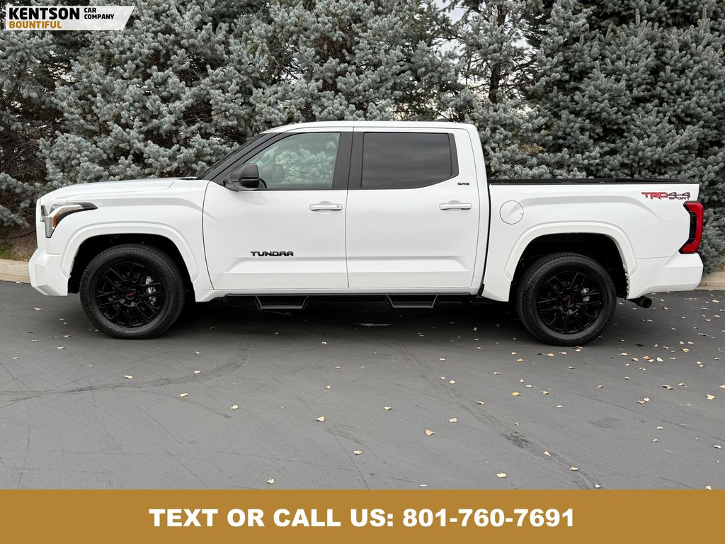 2024 Toyota Tundra SR5 photo 3