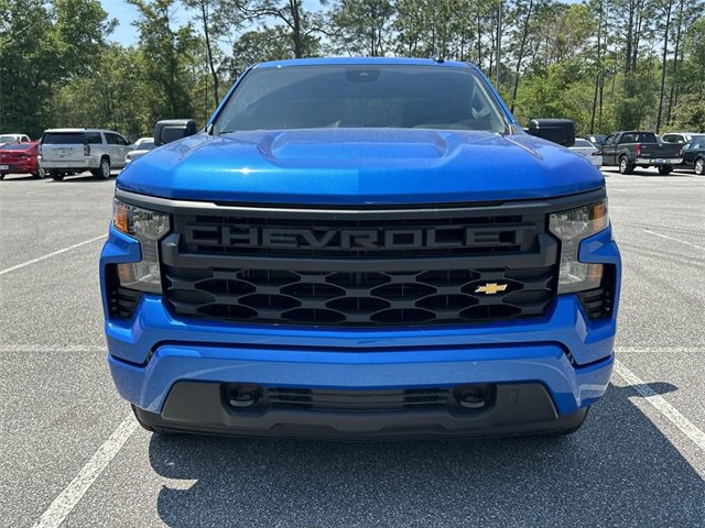 2025 Chevrolet Silverado 1500 Custom photo 2