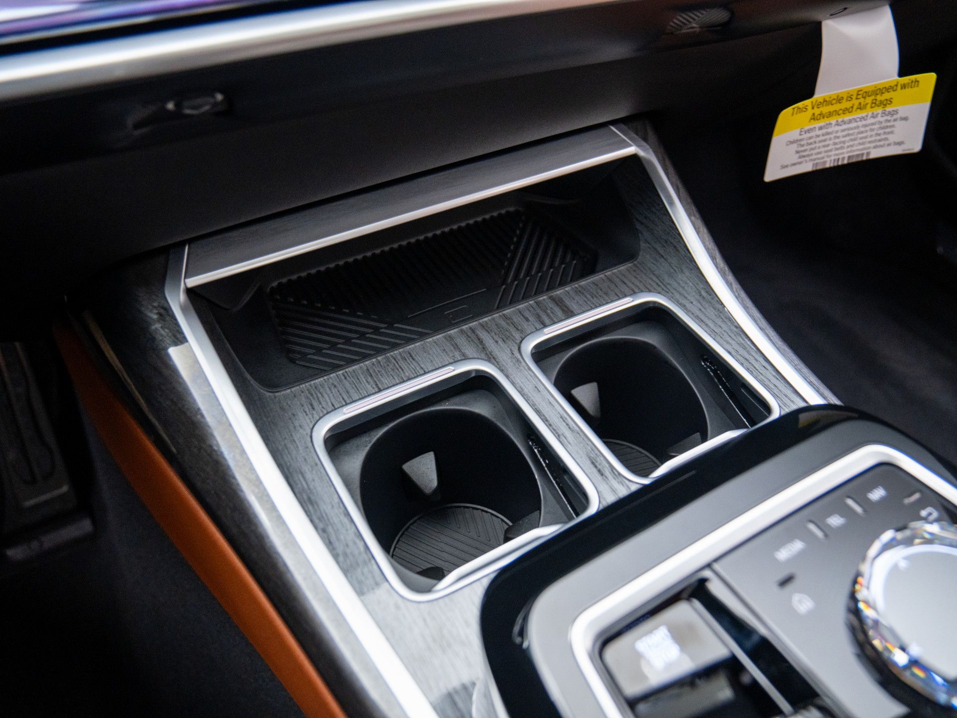 New 2025 Brooklyn Grey Metallic BMW 760i xDrive image 25