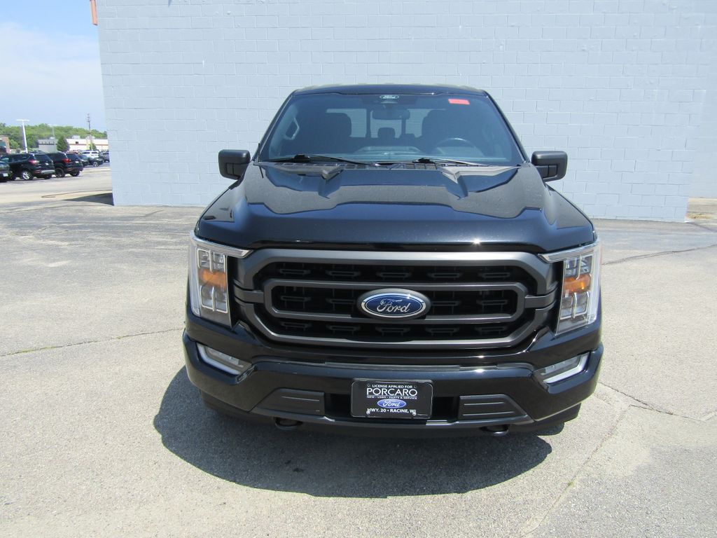 2022 Ford F-150 XLT photo 3