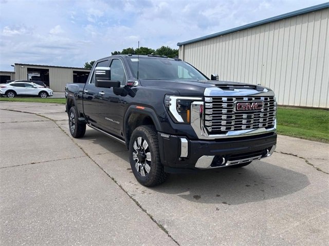 2025 GMC Sierra 3500HD Denali's photo