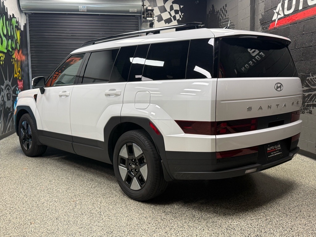 2025 Hyundai Santa Fe SEL photo 2