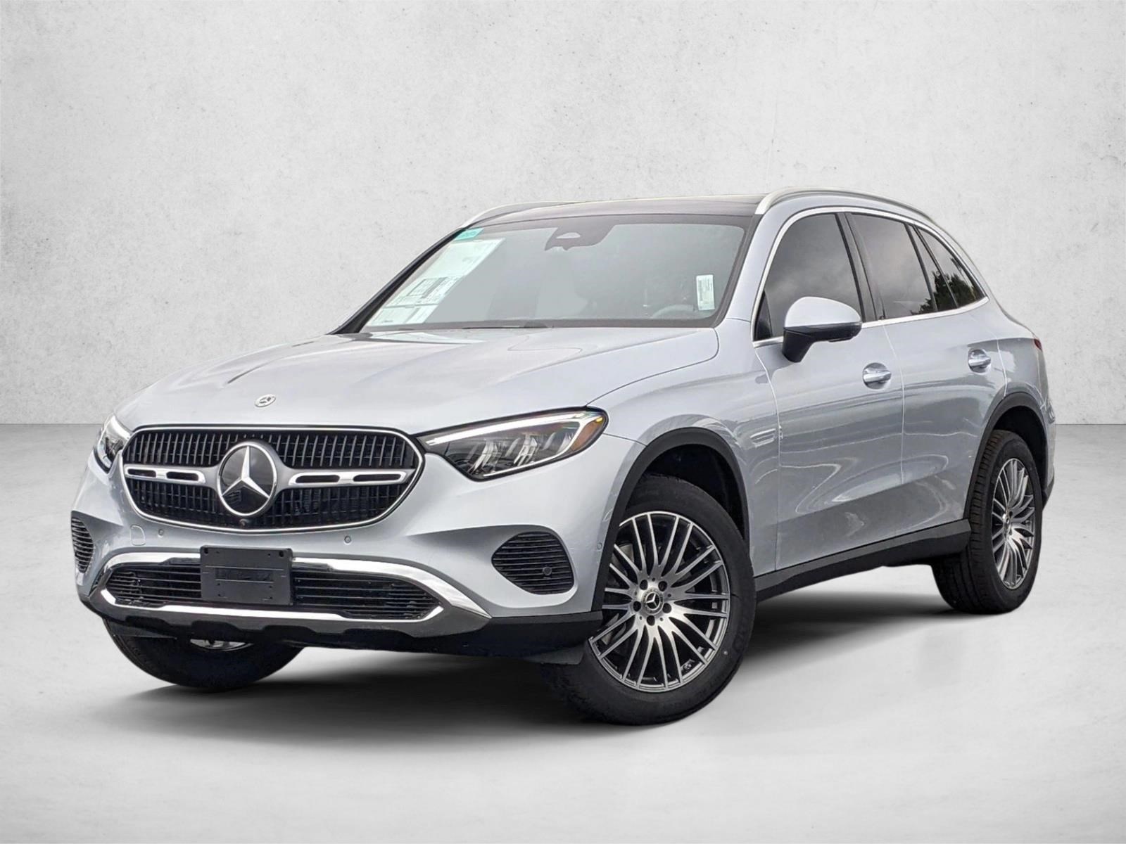 2026 Mercedes-Benz GLC Base's photo