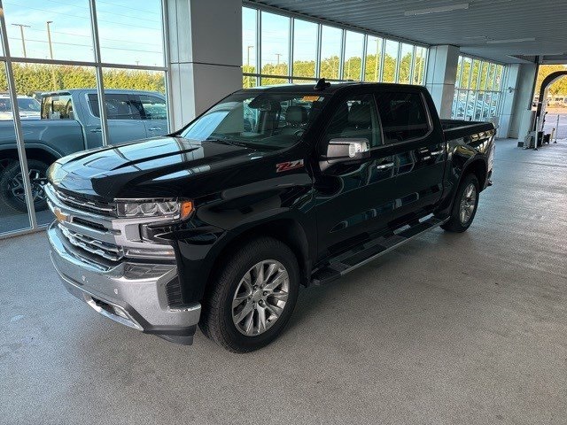 2021 Chevrolet Silverado 1500 LTZ photo 3
