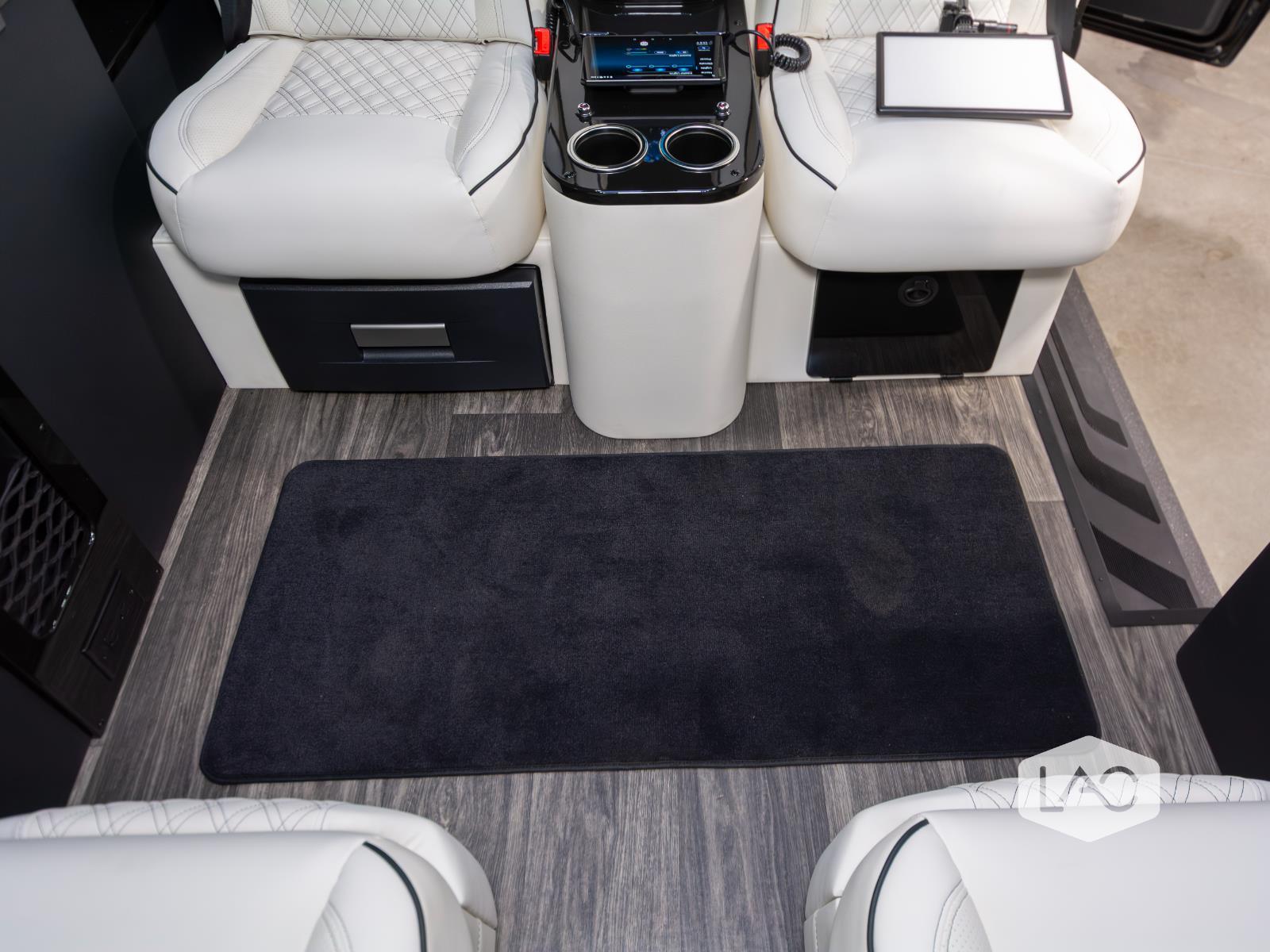 2024 Mercedes Benz Sprinter 3500 photo 9