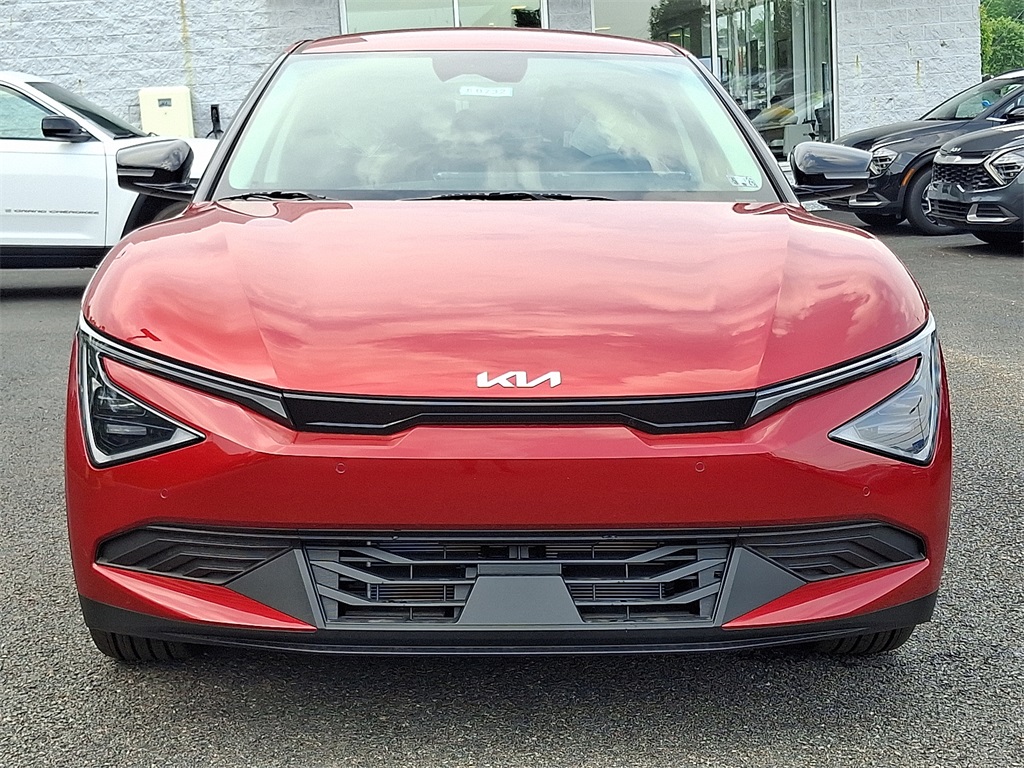 2025 Kia EV6 Light photo 2