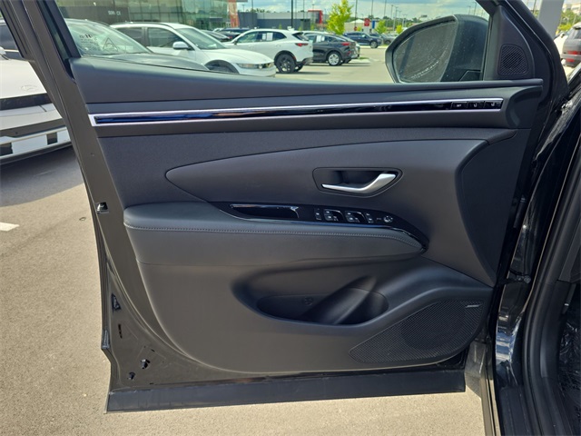 2024 Hyundai Tucson Limited photo 13