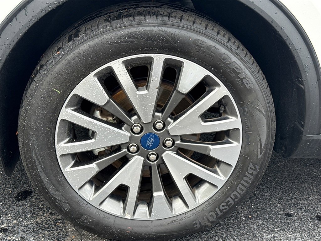 2022 Ford Escape Titanium photo 10