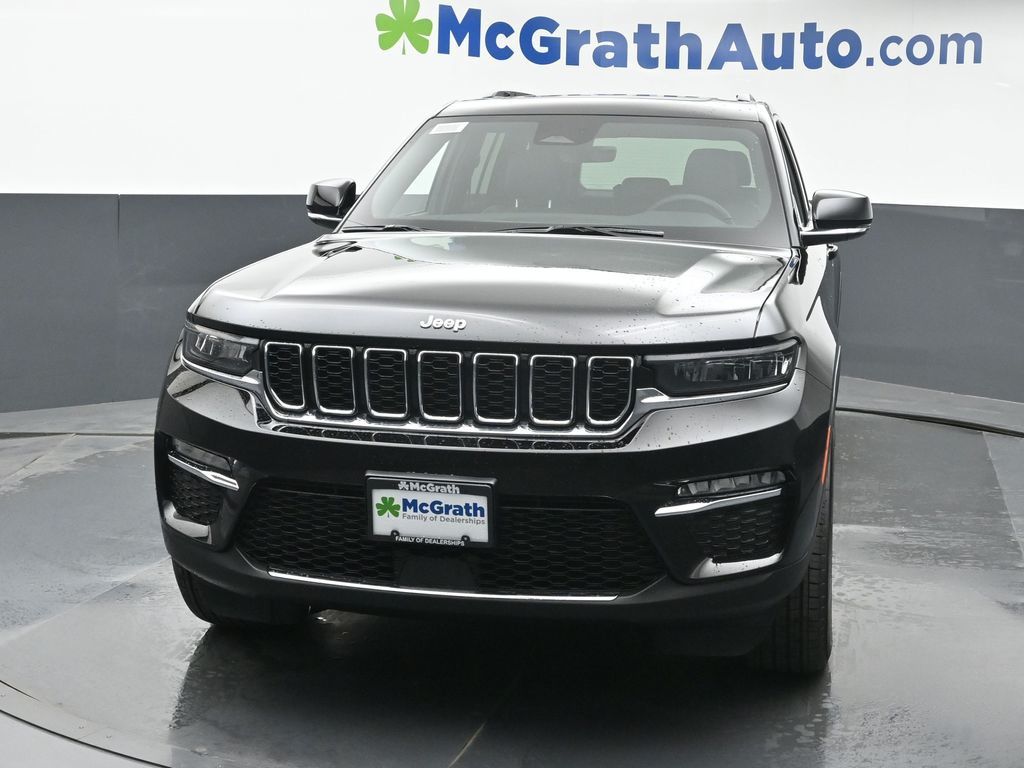 2025 Jeep Grand Cherokee Limited photo 3