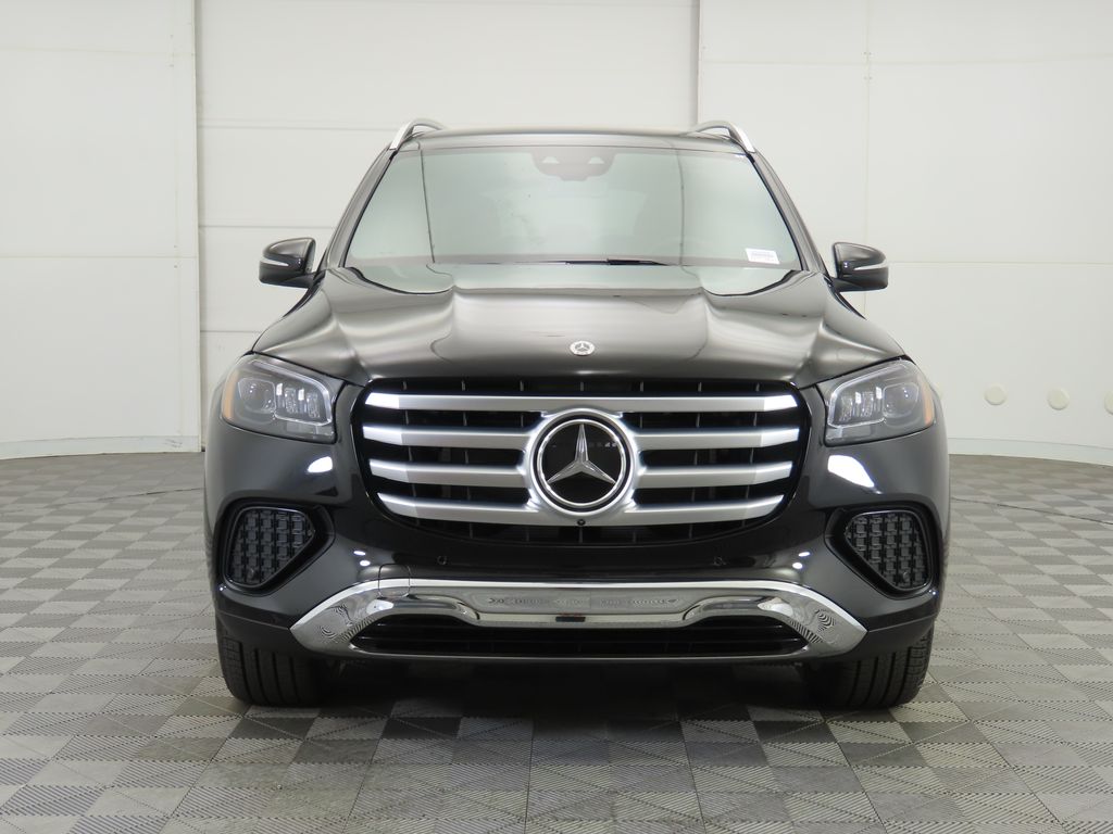 2026 Mercedes Benz GLS 450 4MATIC photo 2