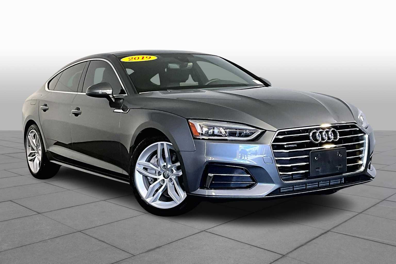 2019 Audi A5 Quattro Premium photo 2
