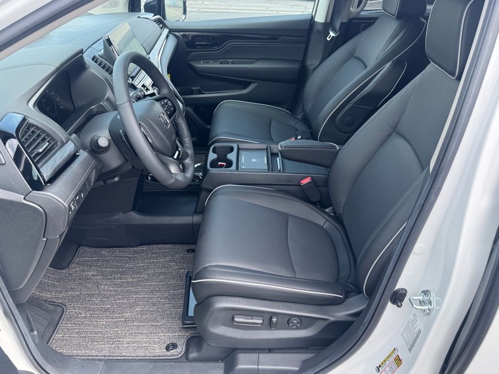 2025 Honda Odyssey Elite photo 3