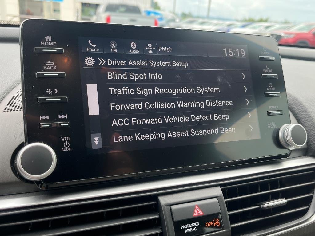 2019 Honda Accord EX-L photo 18