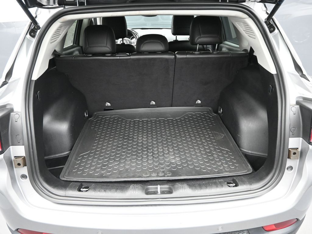 2021 Jeep Compass Limited photo 7