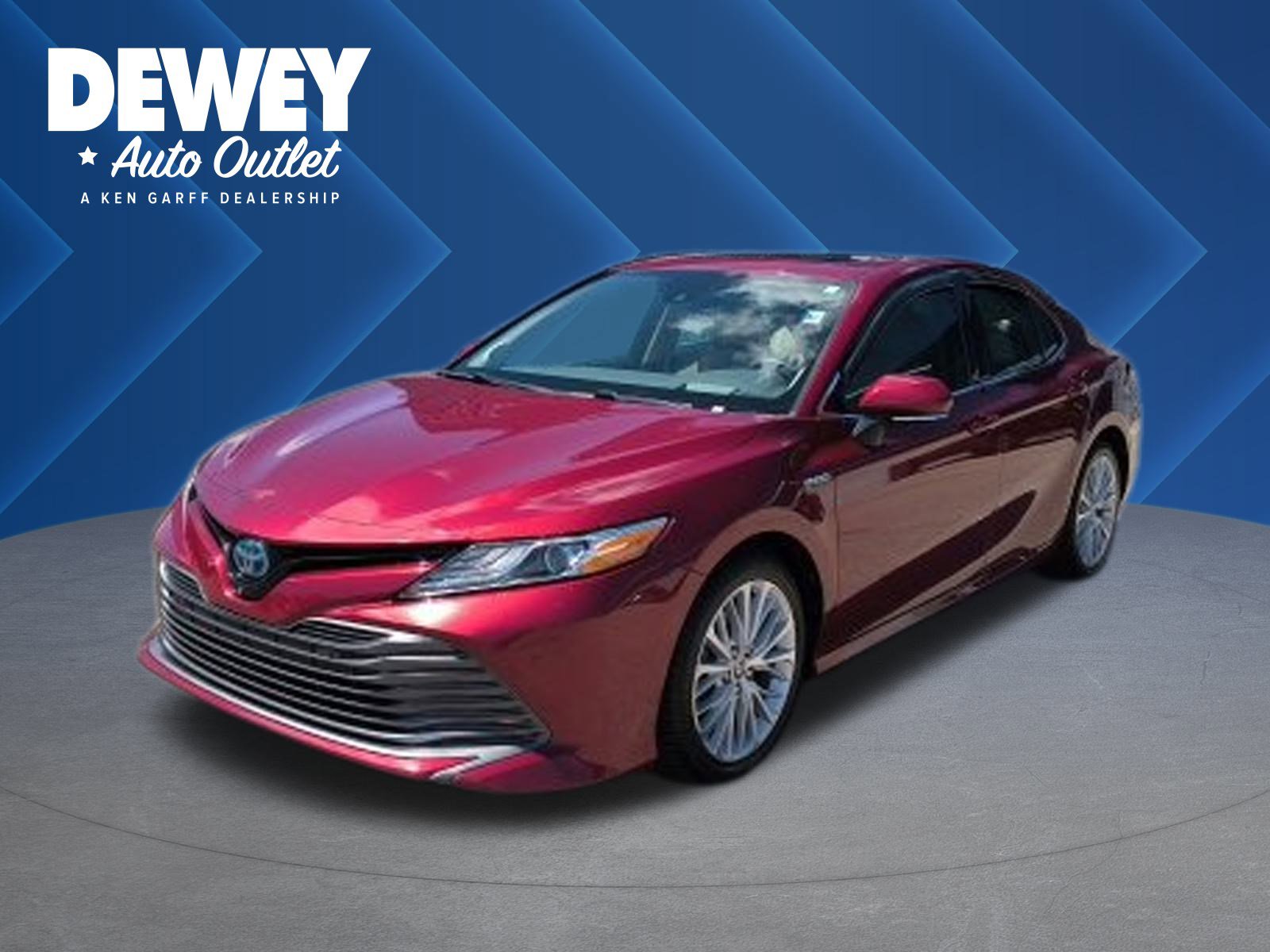 2020 Toyota Camry XLE's photo